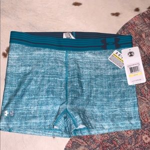 Teal Under Armour shorty 3” compression Short NWT